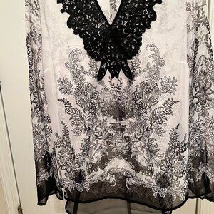 Sharagano Black White Floral Sheer Top Large